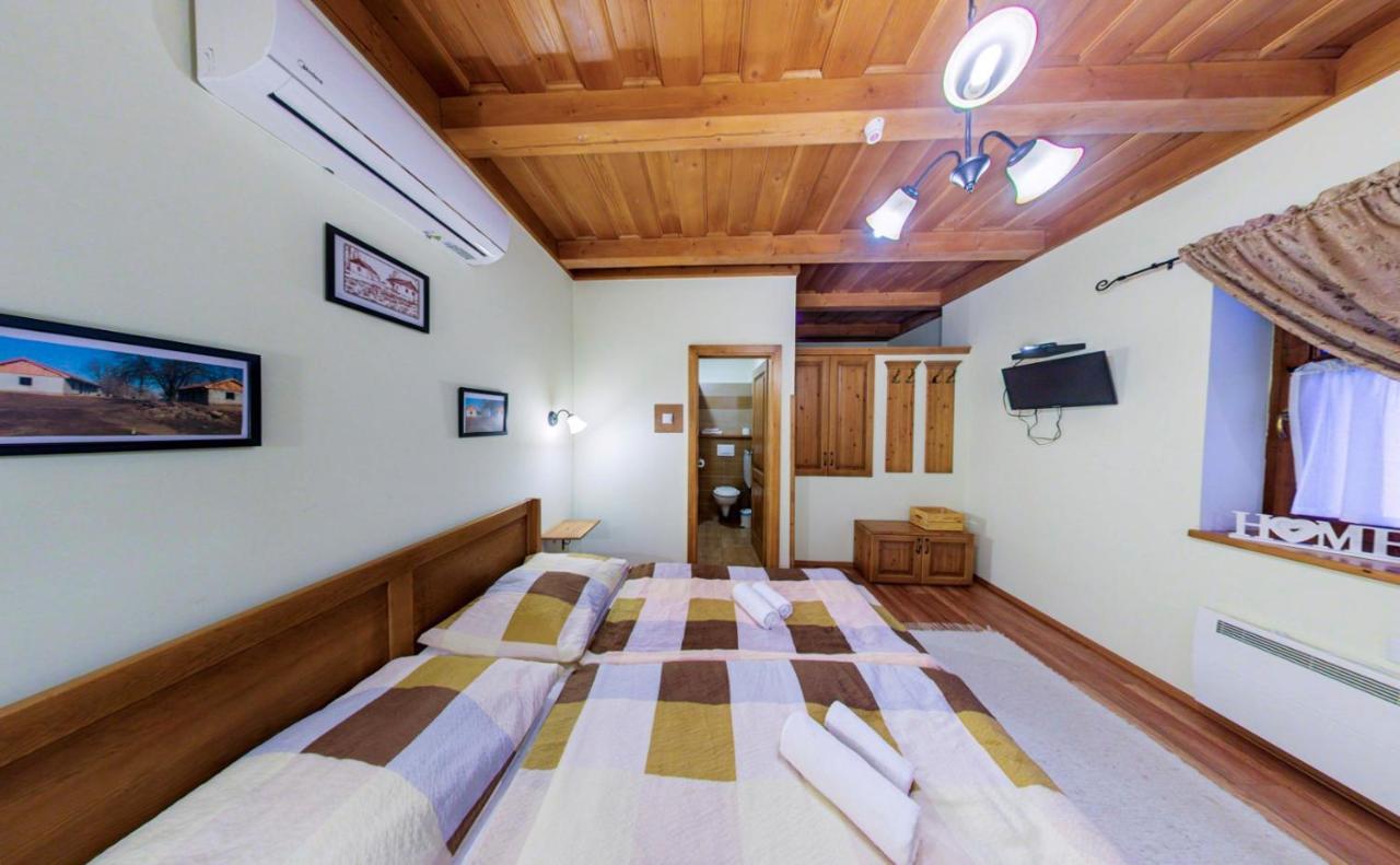 Toth Vendeghaz Es Apartmanhaz Ujfeherto Exterior foto